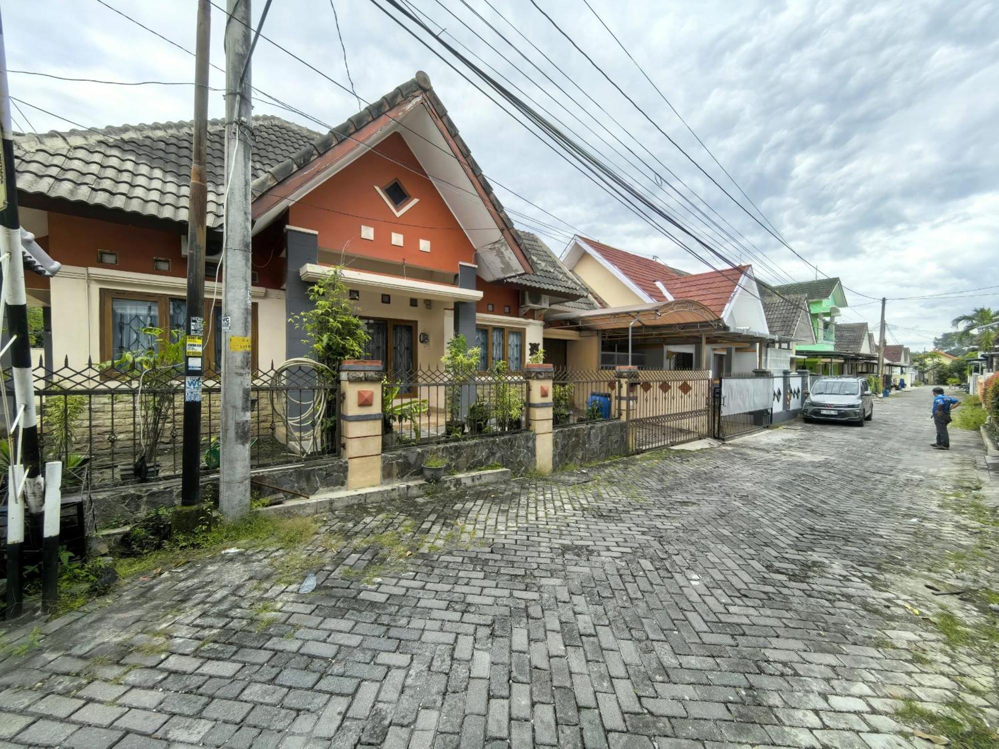 Mutiara Babarsari Homestay Jogja Yogyakarta Luaran gambar
