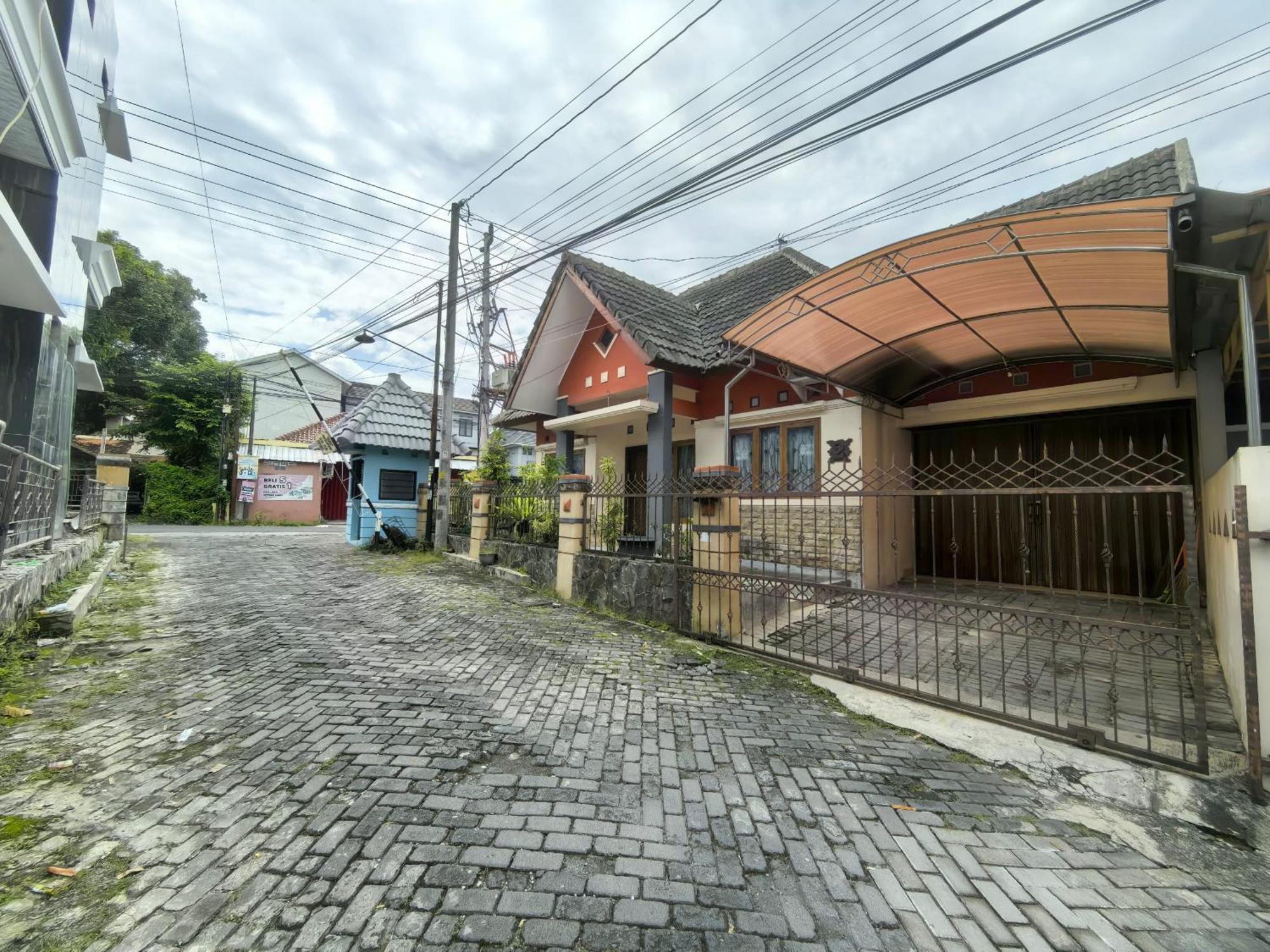 Mutiara Babarsari Homestay Jogja Yogyakarta Luaran gambar